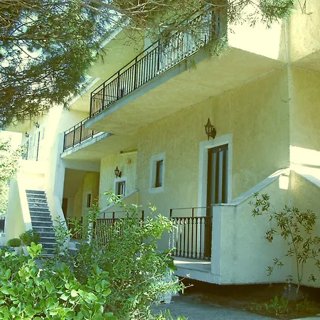 Kantas Beachfront *